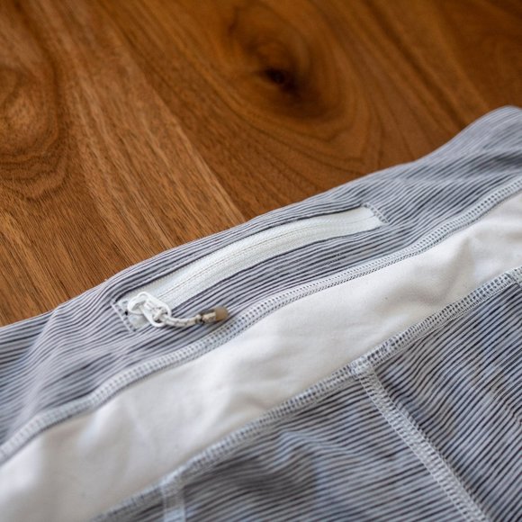 Lululemon Run Inspire Crop Legging - White Stripe Size 4 - Picture 5 of 5